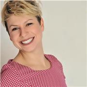 Insegnante di canto lirico e teoria musicale, di madre lingua croata offre le lezioni di canto, solfeggio, armonia e storia della musica per bambini e adulti